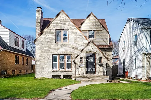 3147 N 49th St Photo 1