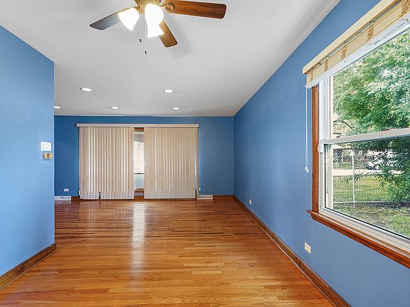 4th image of 17810 Pebblewood Ln
