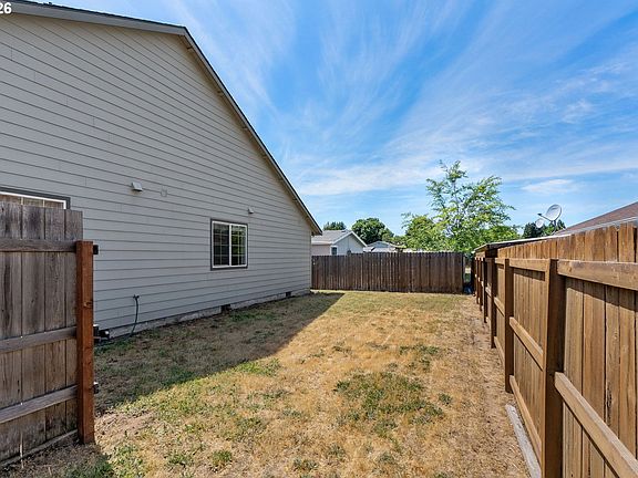 5th image of 327 3rd Ave