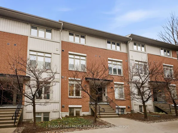 795 Montreal Rd #5, Ottawa, ON K1K 0S9