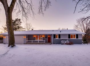 2585 Quail Ave N, Golden Valley, MN 55422