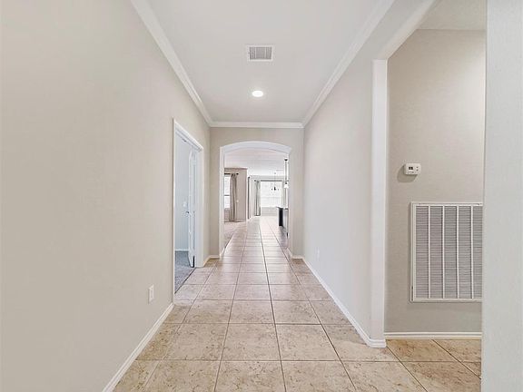 4th image of 1023 Cleistes Ln