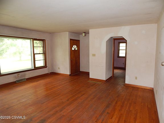 4th image of 278 Narehood Rd