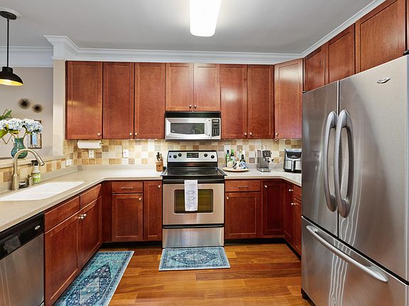 5th image of 1025 Riverland Woods Pl APT 710