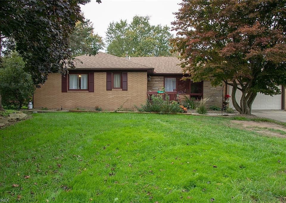 1st image of 3220 Beechwood Dr
