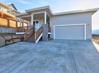 402 W 21st St, The Dalles, OR