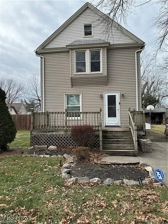1362 E 187th St photo 1