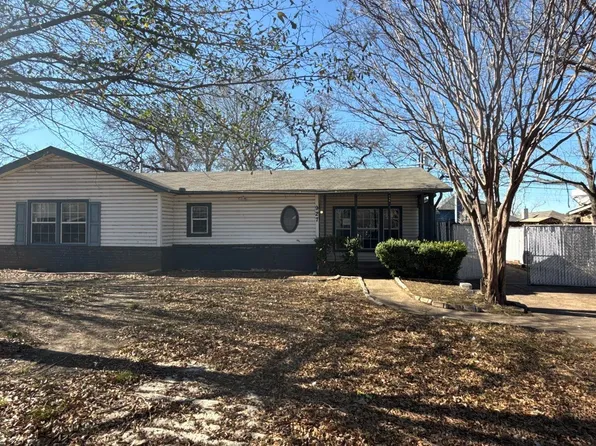 927 Powell Rd, Mesquite, TX 75149