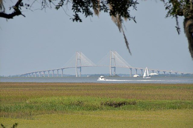 2nd image of 108 Yacht Club Dr
