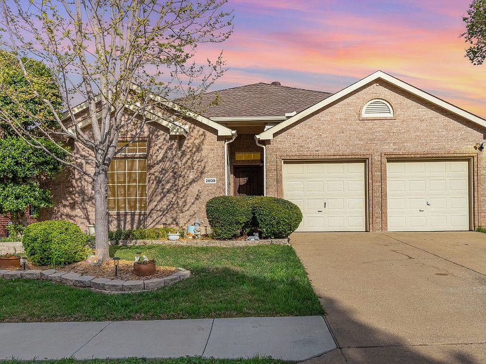 1st image of 2809 Cypress Point Dr