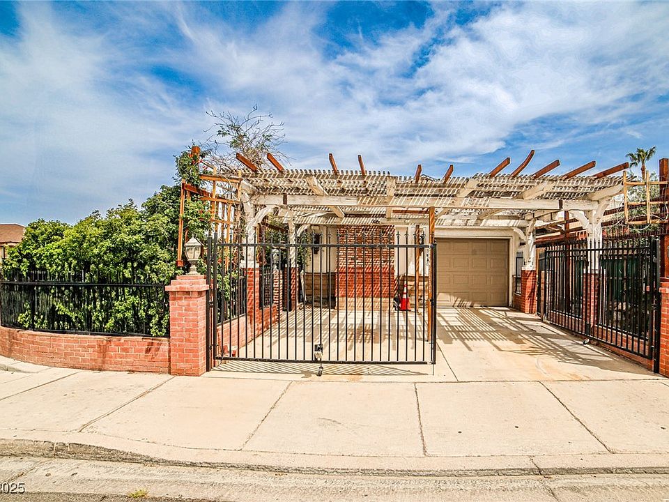 1st image of 3944 Calle Mirador