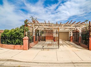 3944 Calle Mirador, Las Vegas, NV 89103