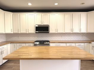 8542 Albert Ln, Lorton, VA 22079