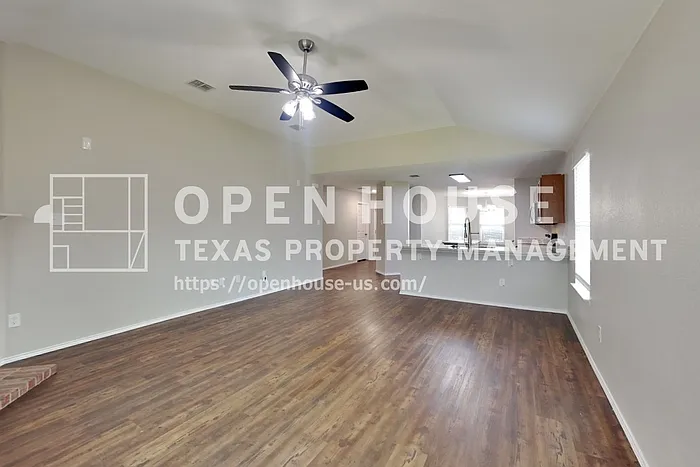 2901 Frontier Ln — Photo 4