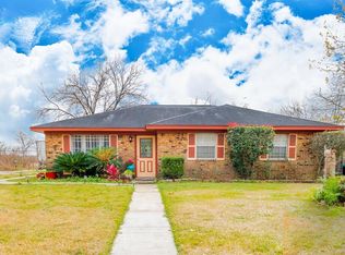 17226 Sunshine St, Houston, TX 77049