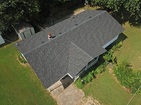 5th image of 926 W Redbud St