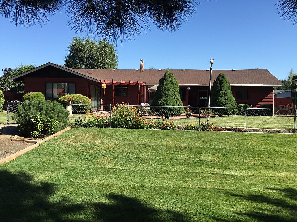 1st image of 852 S Meadowlark Ln