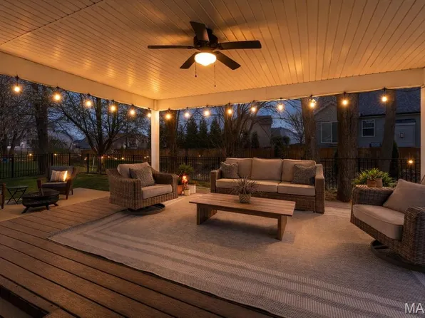 3550 Chippewa Dr, Shiloh, IL 62221