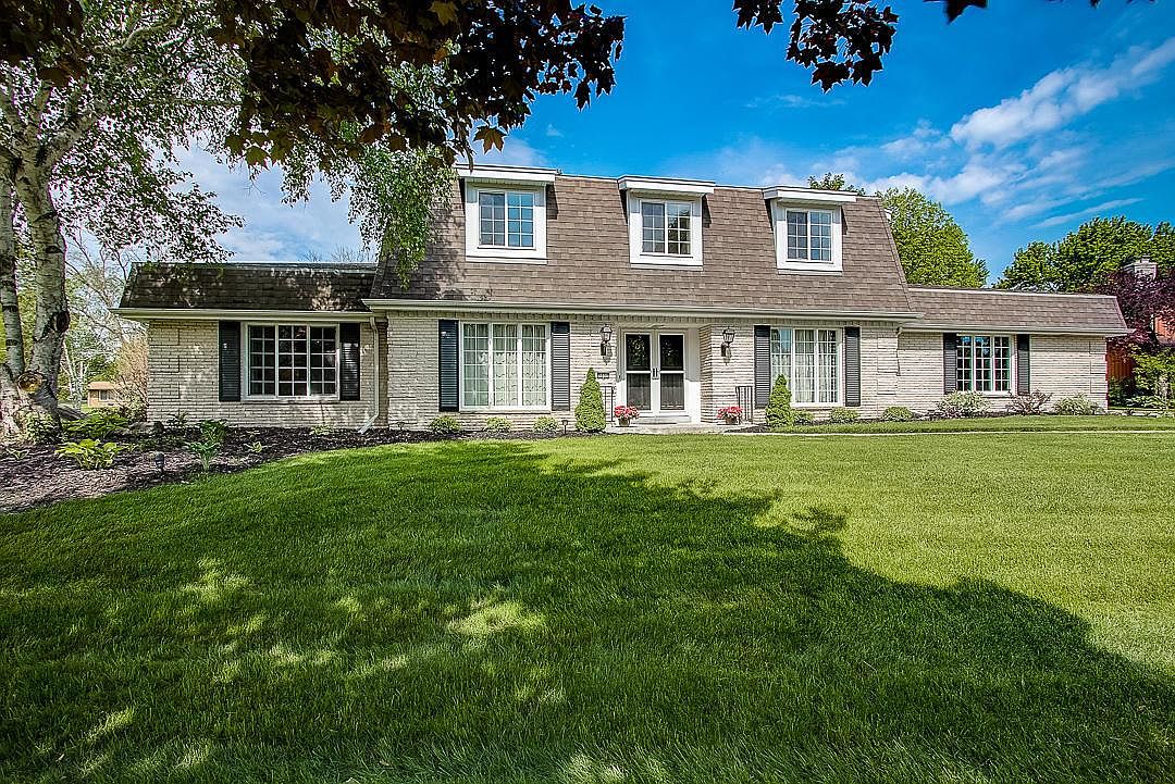 8838 Greenmeadow Ln, Greendale, WI 53129 | Zillow