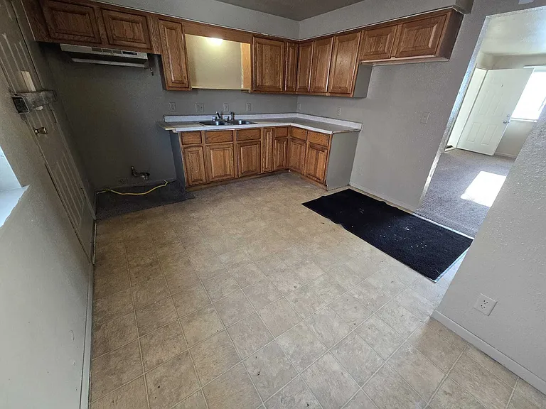 8746 W Carmen Ave #3 — Photo 1