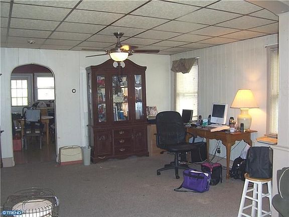4th image of 322 Dayton St