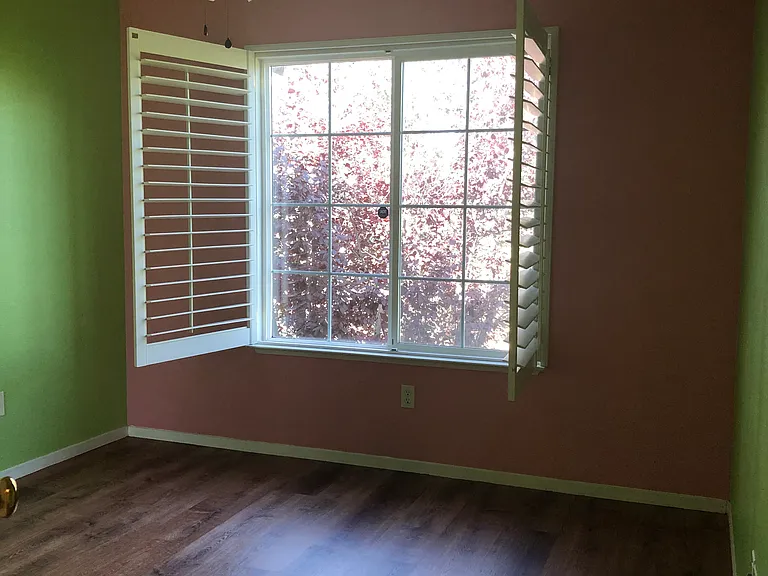 7317 Croy Ln — Photo 1