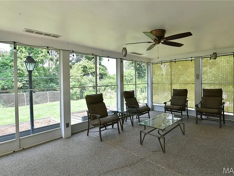 965 Orchard Lakes Dr — Photo 33