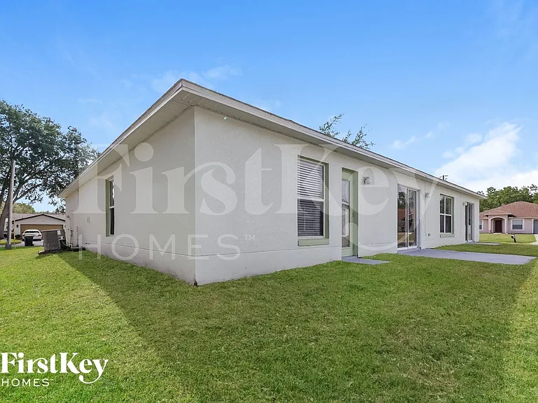1031 Heron Ct — Photo 14
