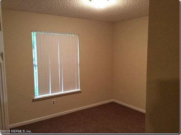 3rd image of 86272 Riverwood Dr