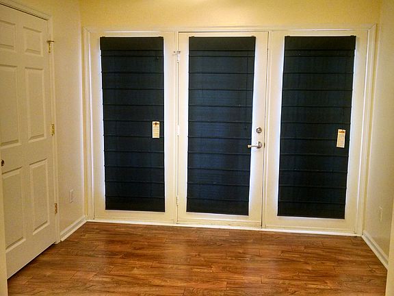 5th image of 2202 Westgate Cir