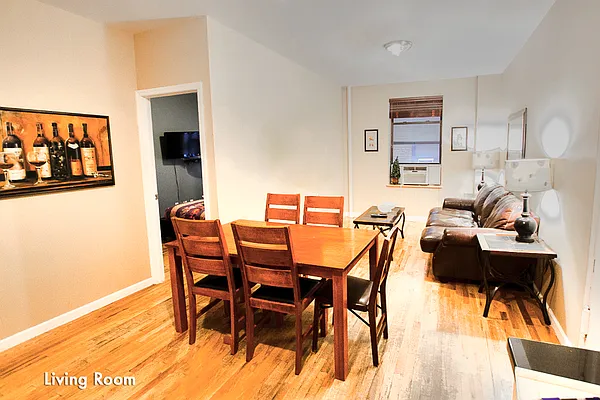 Rented by Jonis Realty | media 10