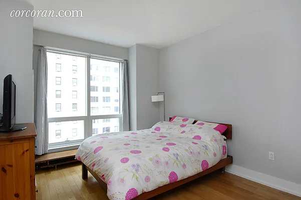 Rented by Corcoran | media 34