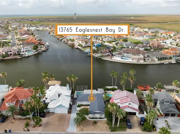 13765 Eaglesnest Bay Dr, Corpus Christi, TX 78418