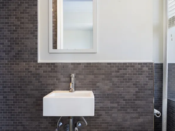 845 West End Avenue image 22 of 26