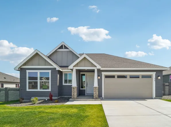 678 Tatoosh Ave, West Richland, WA 99353