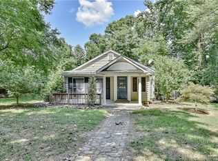 319 Tomberlin Rd, Mount Holly, NC 28120