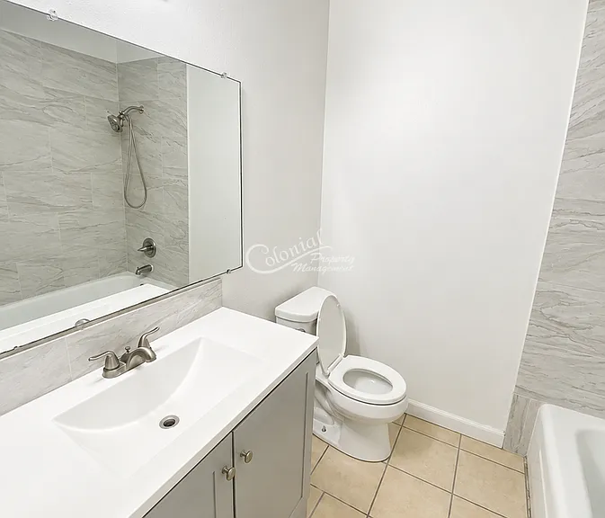 2015 Greenbrook Pkwy #B — Photo 10