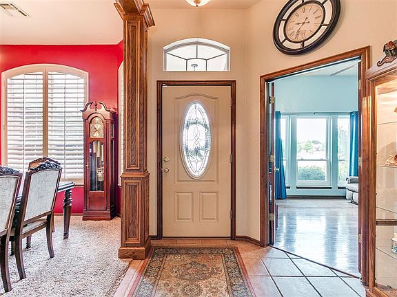 4th image of 1609 Monterey Pl