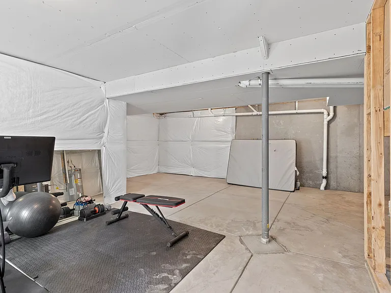 17817 Gallup St — Photo 31