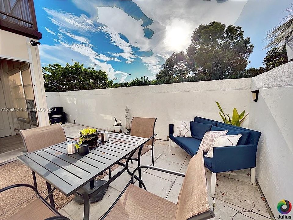 1st image of 7100 NW 17th St APT 112