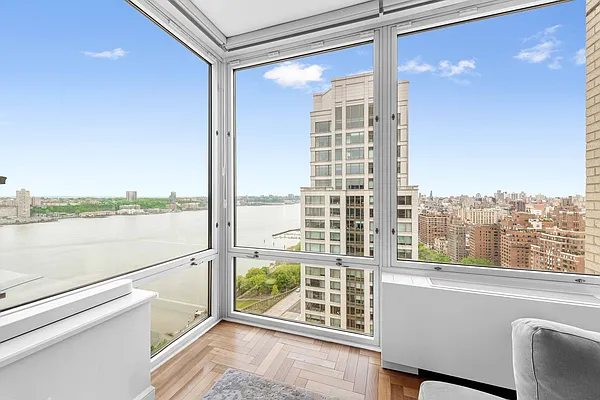 Rented by Corcoran | media 13