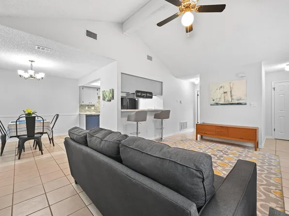 275 Mooring Cir APT A, Austin, TX 78734
