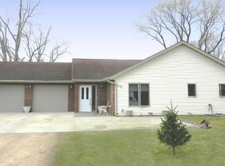 810 5th St N, Cannon Falls, MN 55009