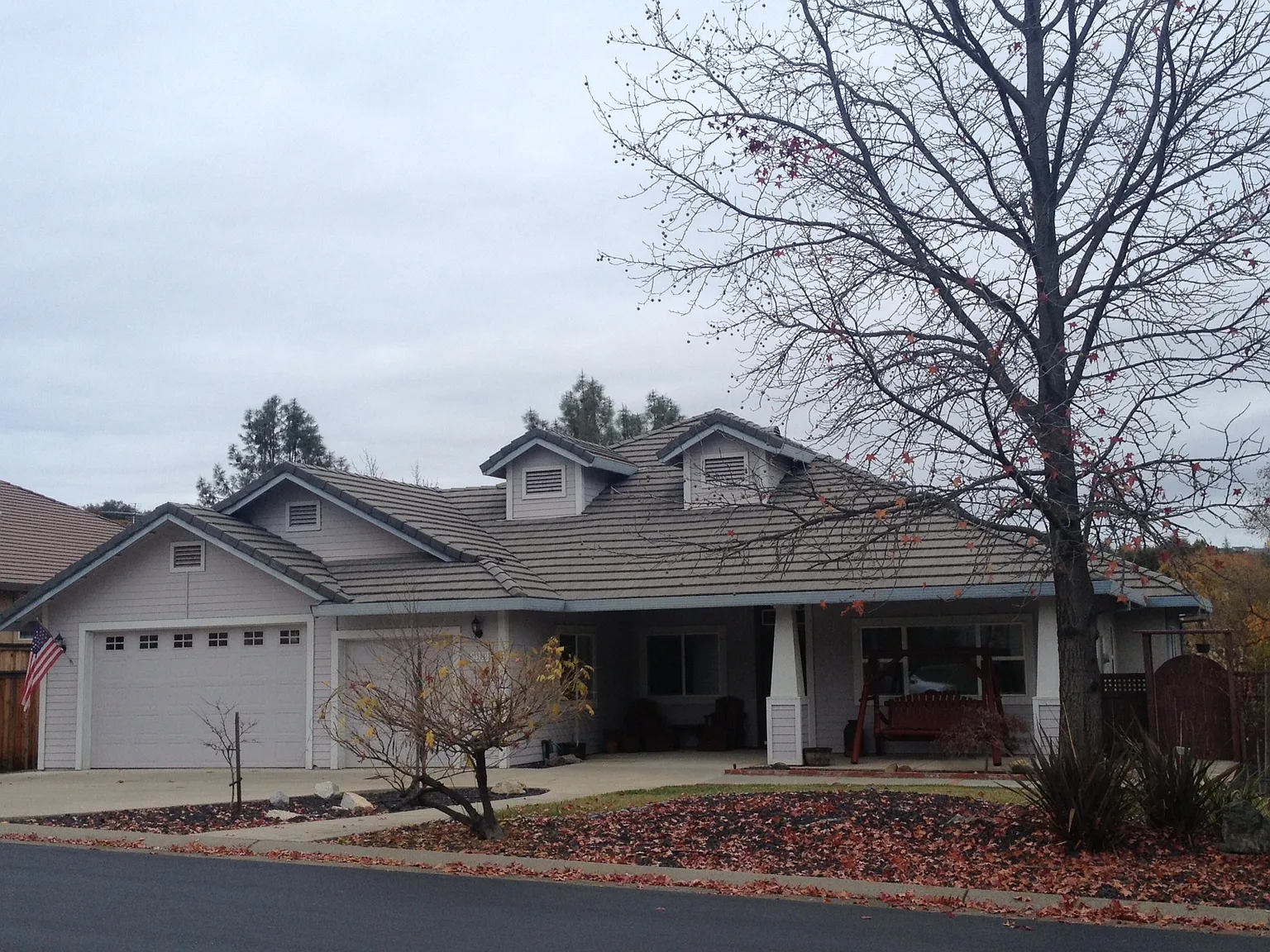 3195 Collingswood Dr photo 1