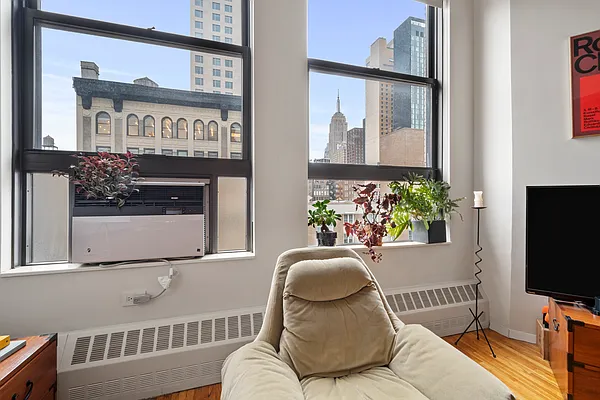 Sold by Compass | media 20