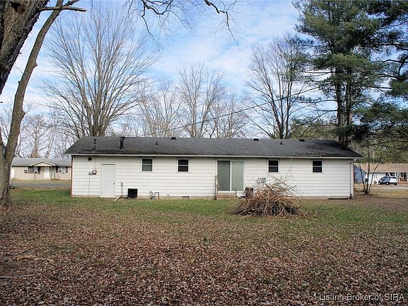 5th image of 153 E Larry Lane