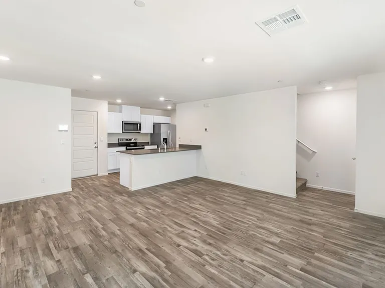 7352 Joanna Brook St — Photo 5