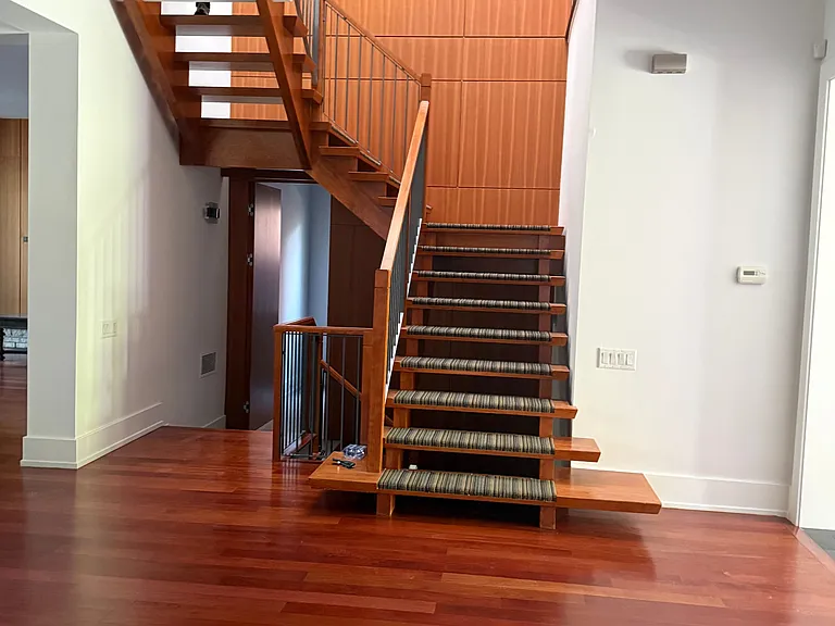 158 Munro Blvd — Photo 4