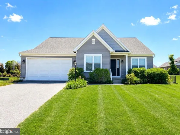 2309 Palomino Rd, Dover, PA 17315