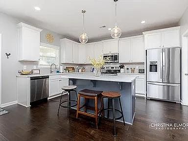 5th image of 115 Amberley Ct